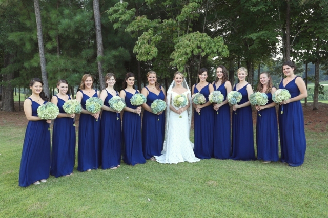 hydrangea bridesmaids bouquets
